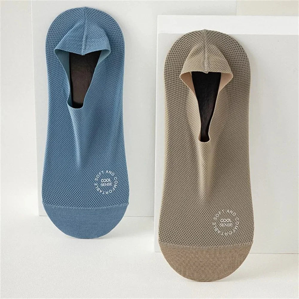 Breathable 6-Pack Invisible Ice-Silk Mesh Socks for Men – Stay Cool, Comfortable, and Secure with Non-Slip Grip!